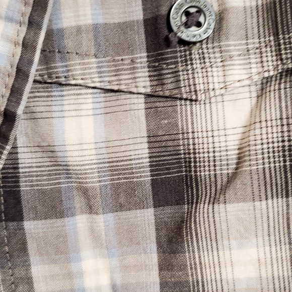 Calvin Klein shirt - Picture 2 of 3